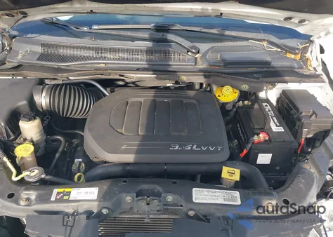 2014 Dodge Grand Caravan Sxt z USA, uszkodzony, nr VIN 2C4RDGCG7ER244691